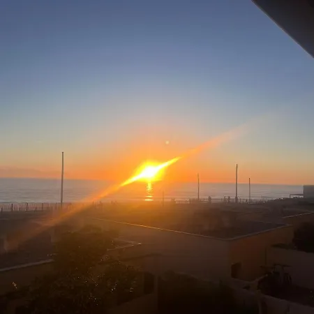 Apartment Face Ocean